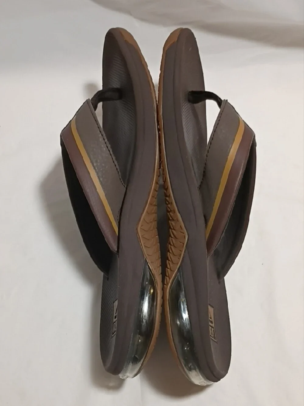 Reef Anchor Men’s Chocolate Brown Flip Flops Size 8
